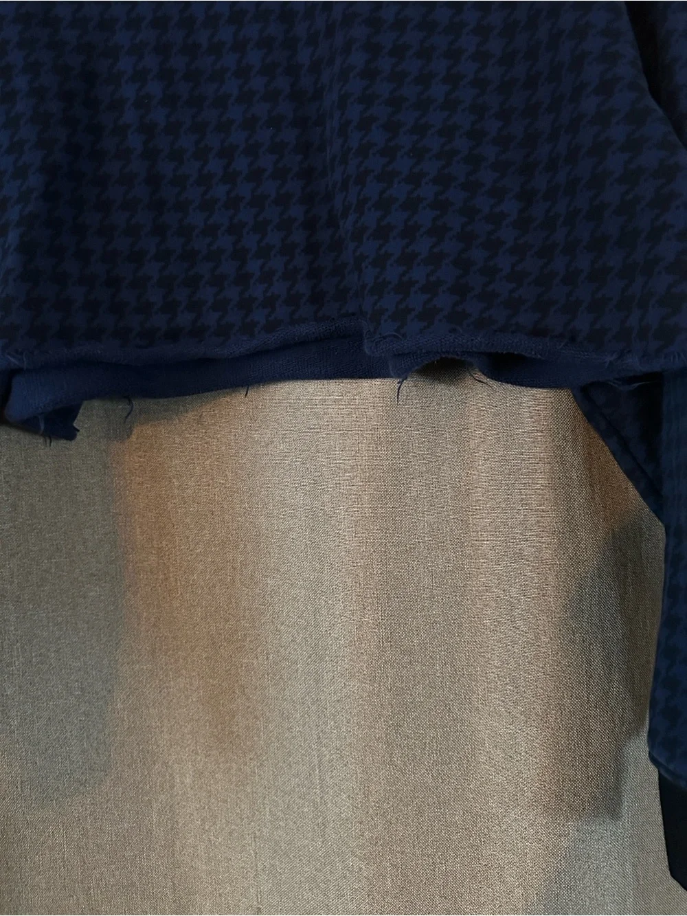 adidas x IVY PARK Houndstooth Cropped Sweatshirt - Picture 5 of 7